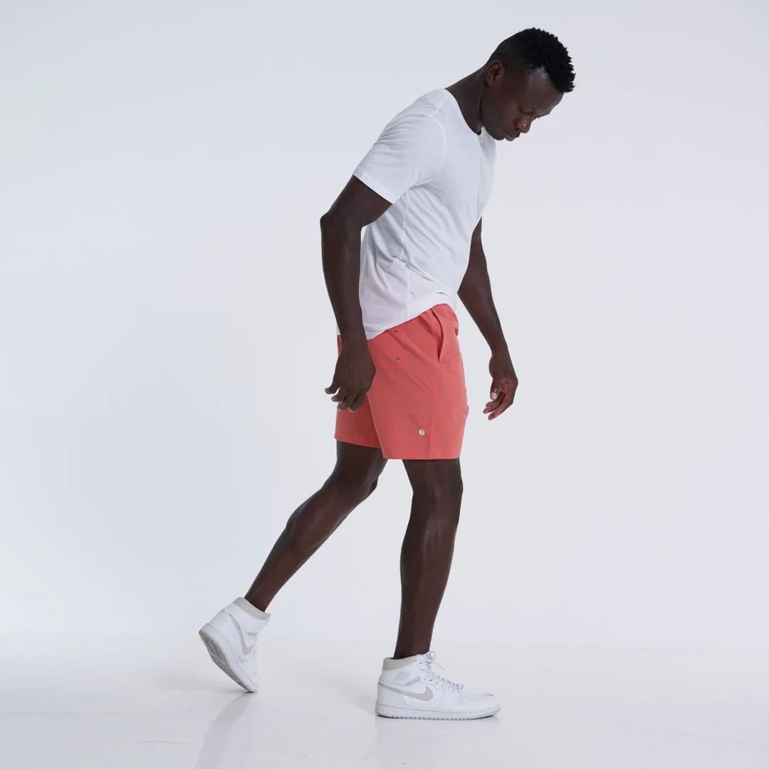 How To Look Smart With 7 Inch Inseam Shorts? - Bamboo Ave.
